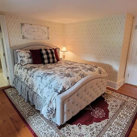 Strong House Inn Vergennes Εξωτερικό φωτογραφία