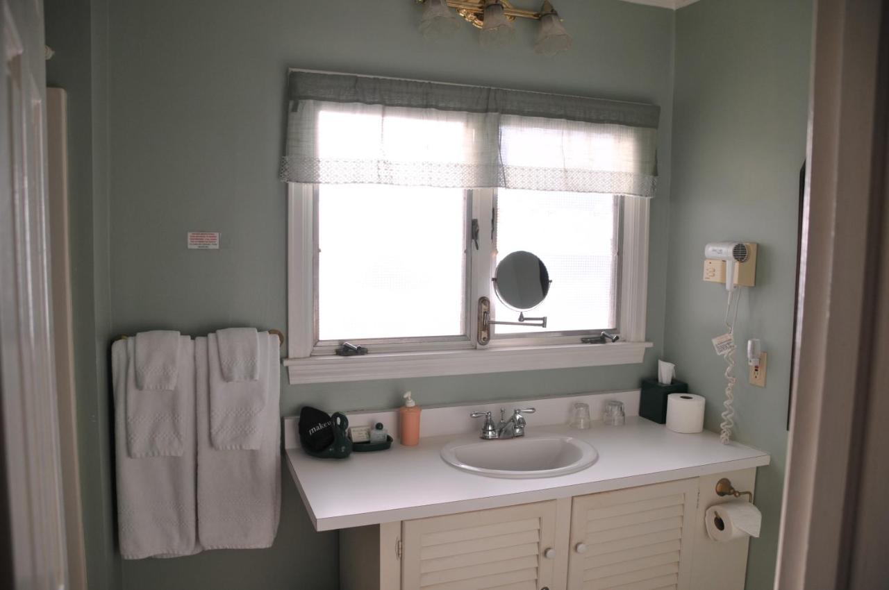 Strong House Inn Vergennes Εξωτερικό φωτογραφία