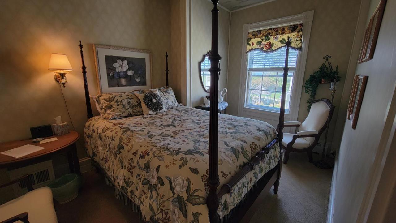 Strong House Inn Vergennes Εξωτερικό φωτογραφία