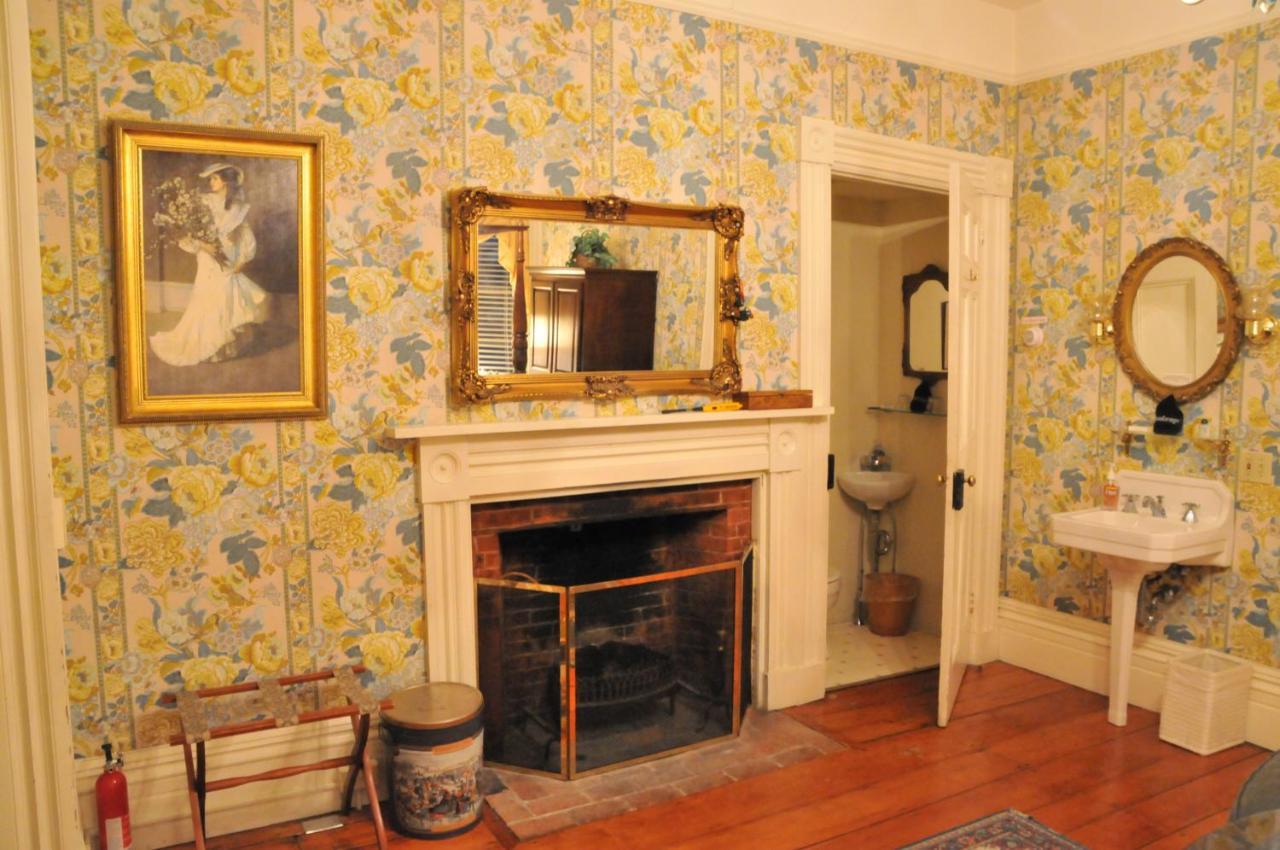 Strong House Inn Vergennes Εξωτερικό φωτογραφία